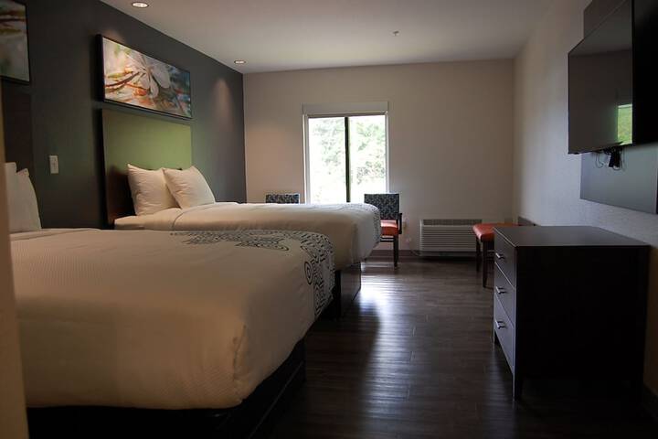 Room 34 of 150