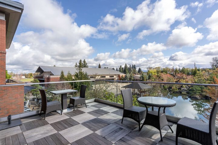 Best Western Premier Boulder Falls Inn
