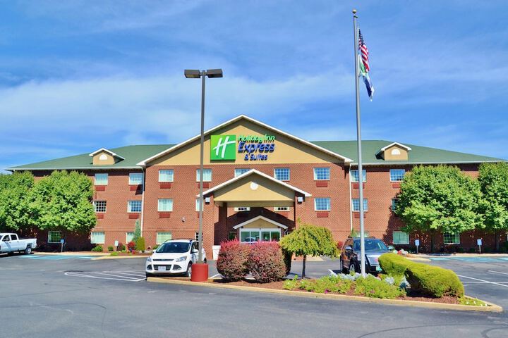 Hotel 4 of 40