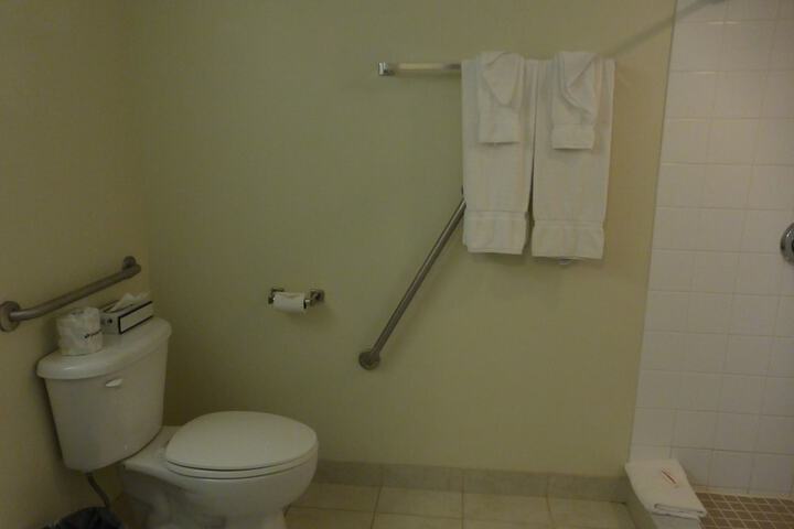 Super 8 by Wyndham Peterborough