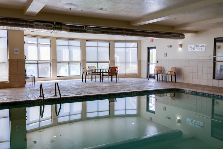 Pool 10 of 49