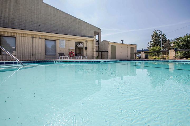 Pool 6 of 29