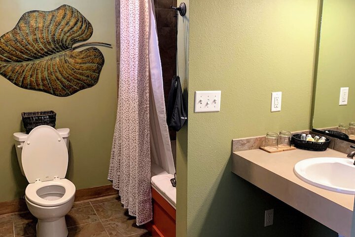Room 42 of 70