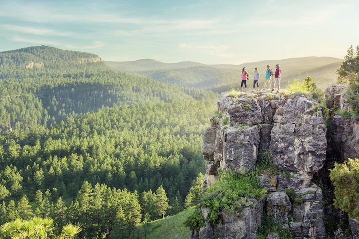 Holiday Inn Express & Suites Rapid City - Rushmore South by IHG