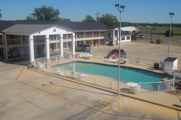 Relax Inn Mineral Wells