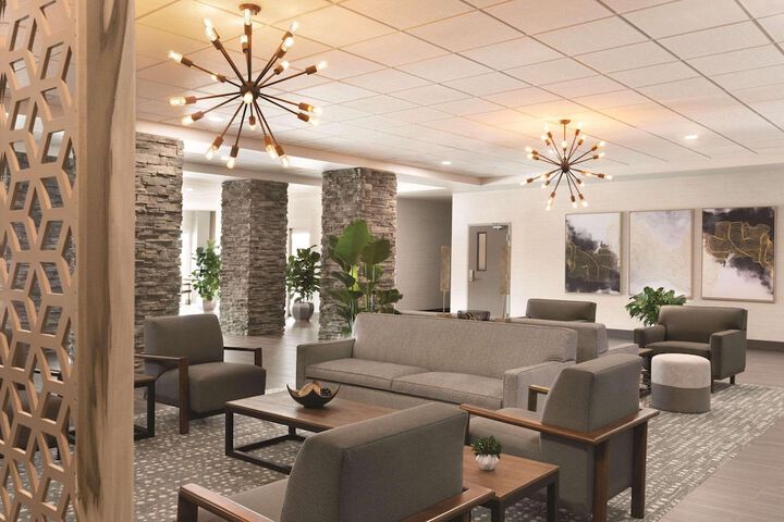Hotel Interior 8 of 23