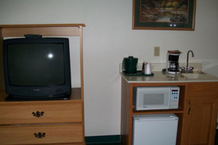 Norwood Inn and Suites