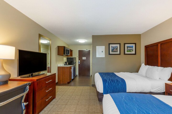 Room 25 of 37