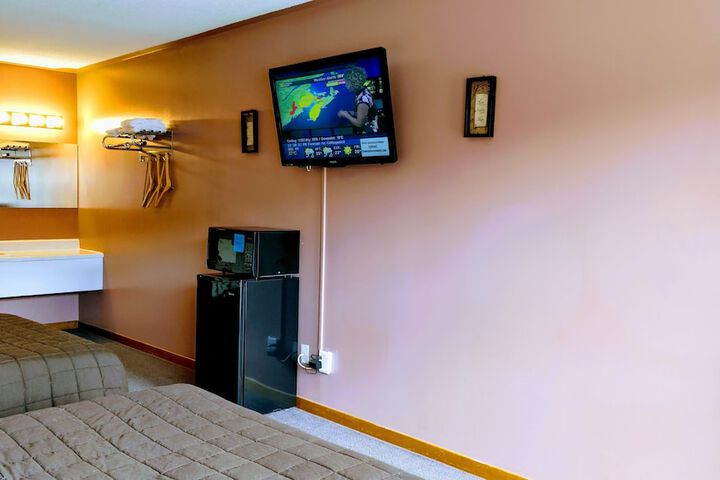 Room 32 of 41
