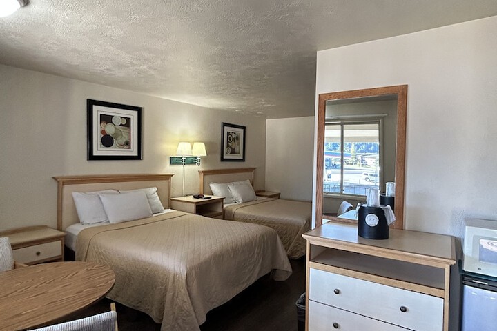Room 17 of 19