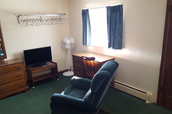 Room 38 of 68