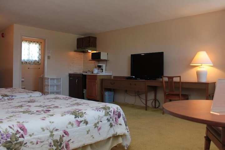 Room 17 of 19