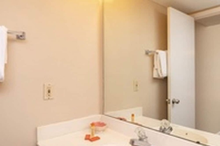 Room 105 of 141