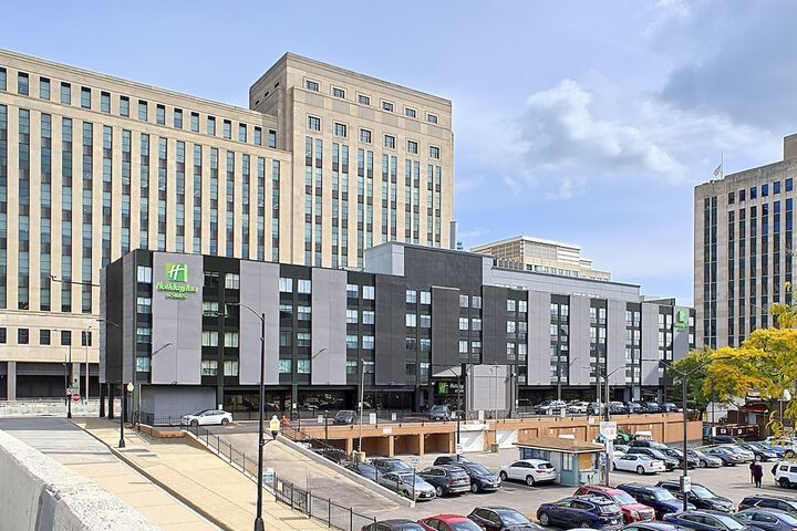Hotel 3 of 53