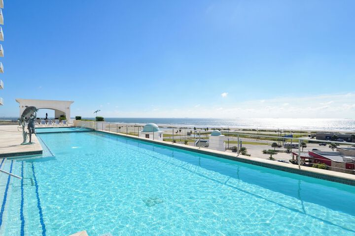 Emerald 1111 by Ryson Vacation Rentals