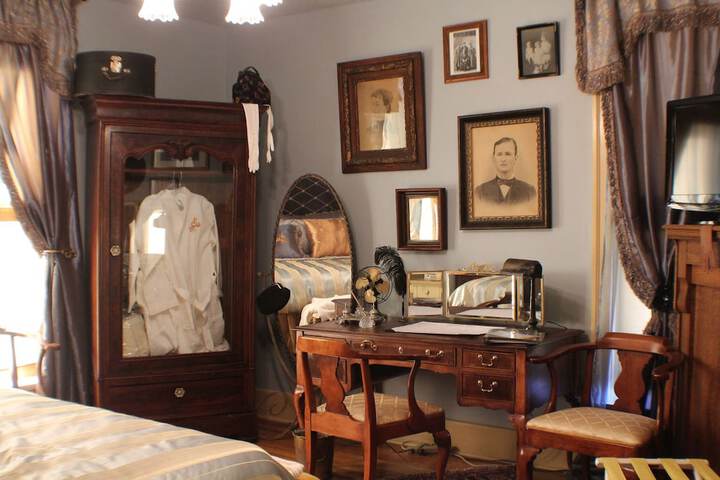 Room 16 of 41