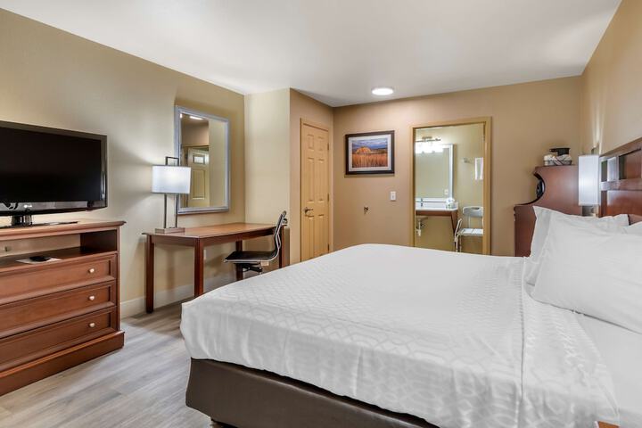 Room 16 of 25