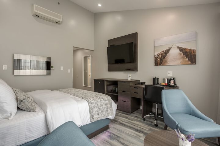 Room 19 of 38