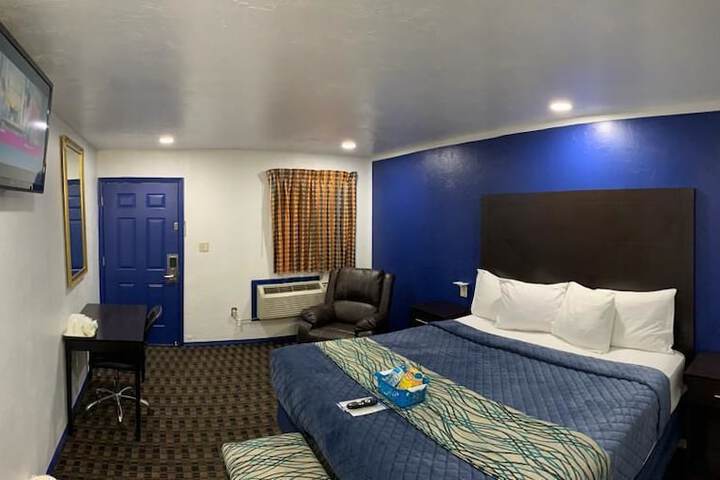 Room 19 of 47