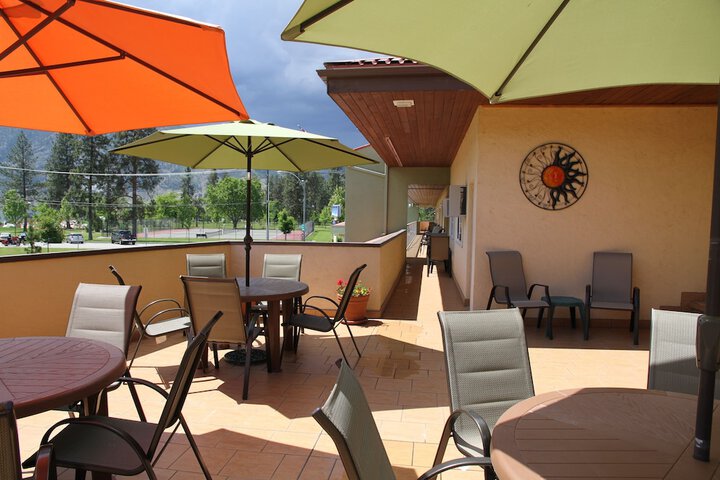 Sundeck 53 of 54
