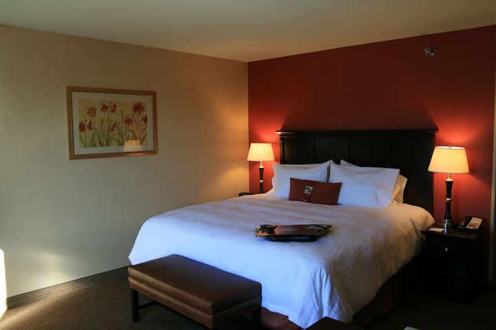 Room 10 of 36