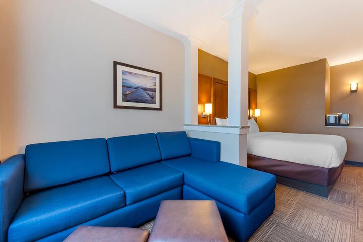 Lift Bridge Lodge an Ascend Collection Hotel