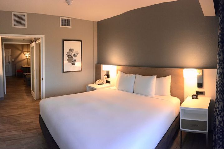 Room 13 of 102
