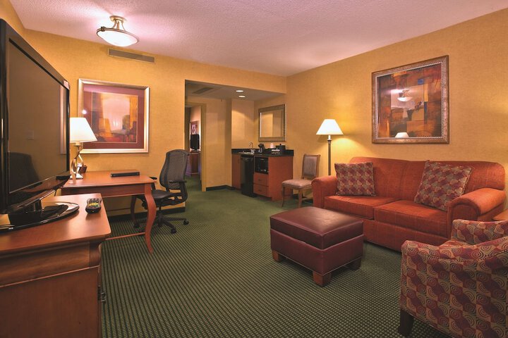 Room 16 of 46