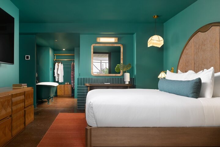 Room 46 of 130