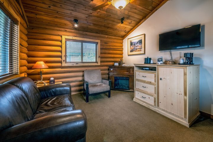 Flying Saddle Resort
