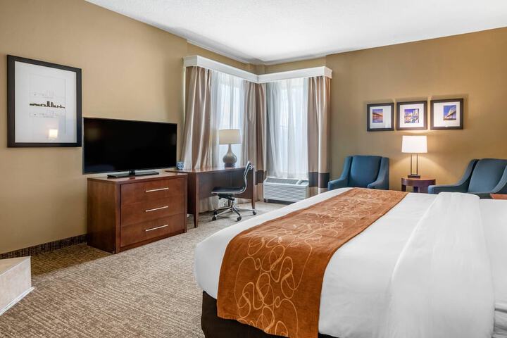 Comfort Suites Baymeadows Near Butler Blvd