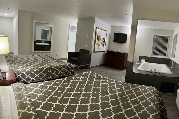 Americas Inn & Suite
