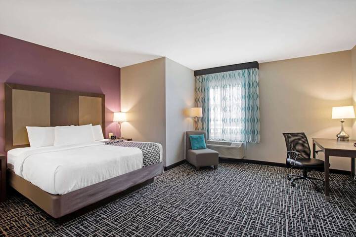 Room 18 of 36