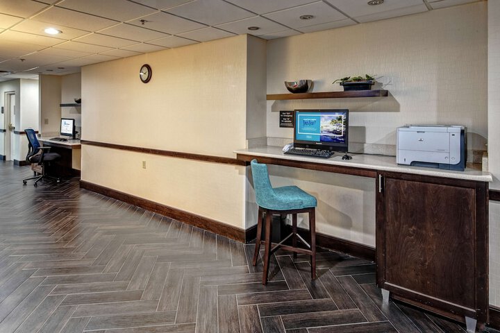 Business Center 43 of 43