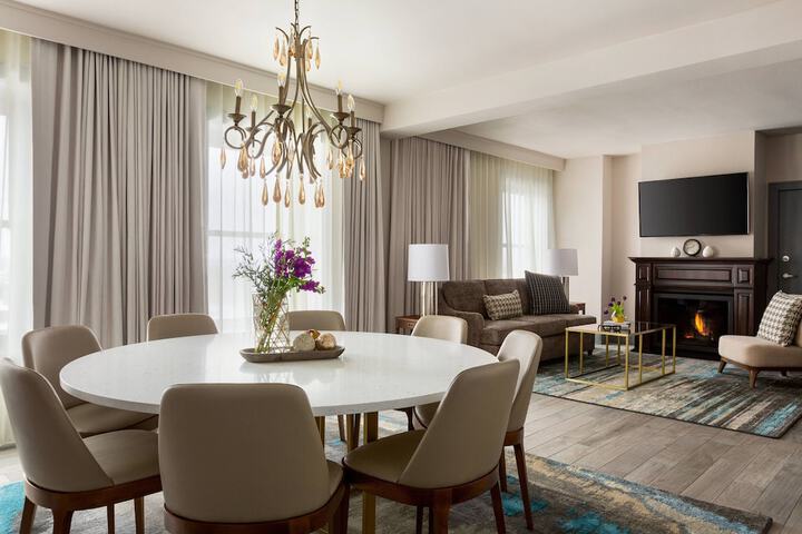 Hotel Northland Autograph Collection