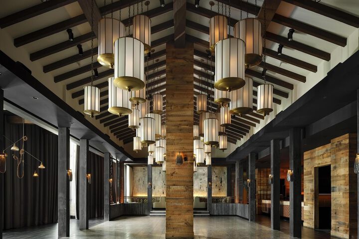 Signia by Hilton Diplomat Beach Resort