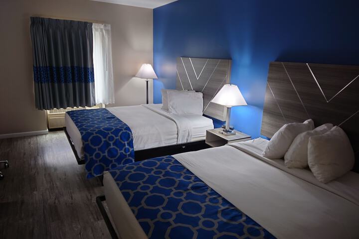 Room 14 of 25