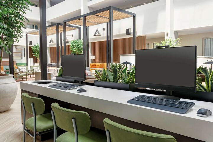 Business Center 59 of 59