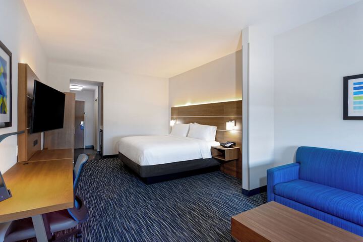 Room 18 of 43