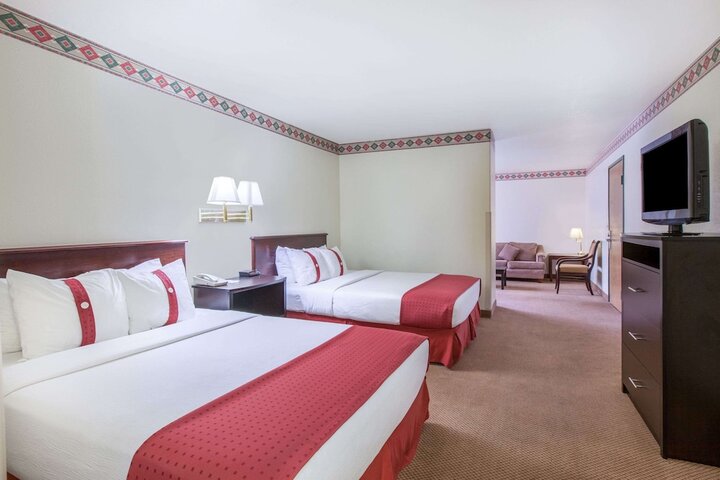 Room 15 of 29