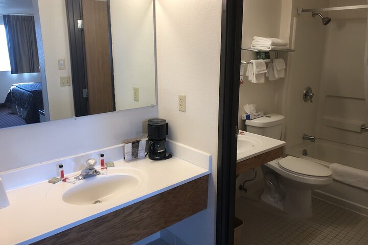 Room 17 of 52