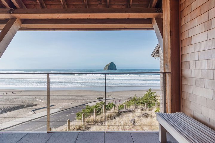 Headlands Coastal Lodge & Spa
