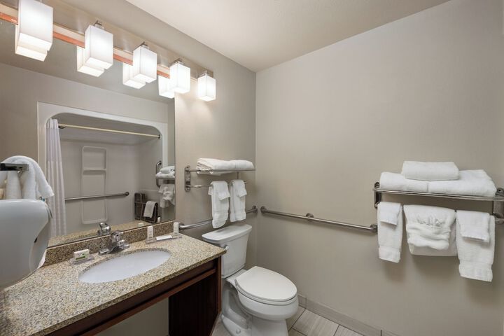 Room 52 of 60