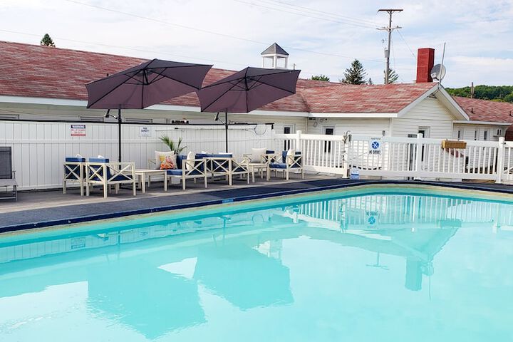 Pool 6 of 44