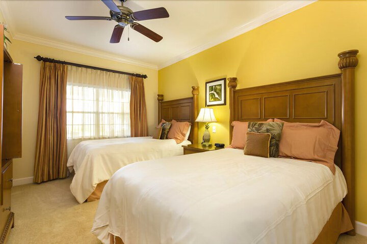 Room 9 of 30