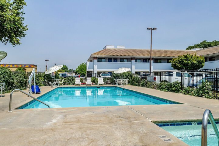 Motel 6 Oakdale CA