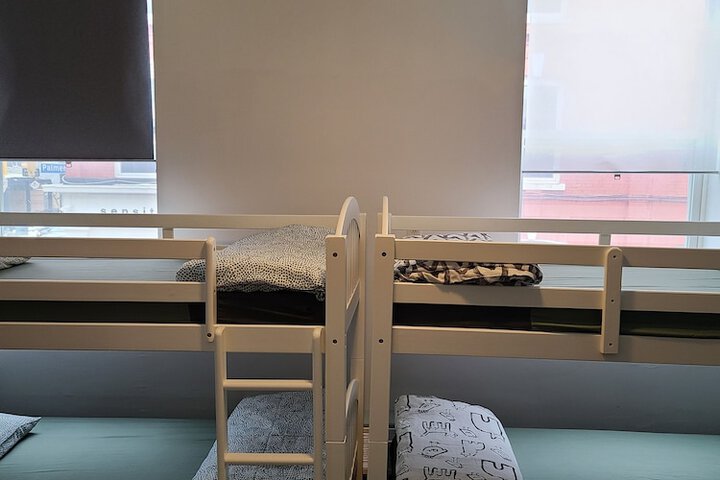 Room 22 of 39