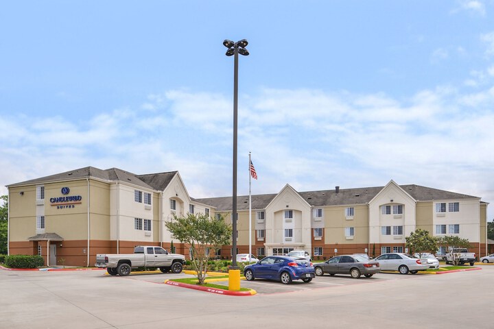 Hotel 3 of 28
