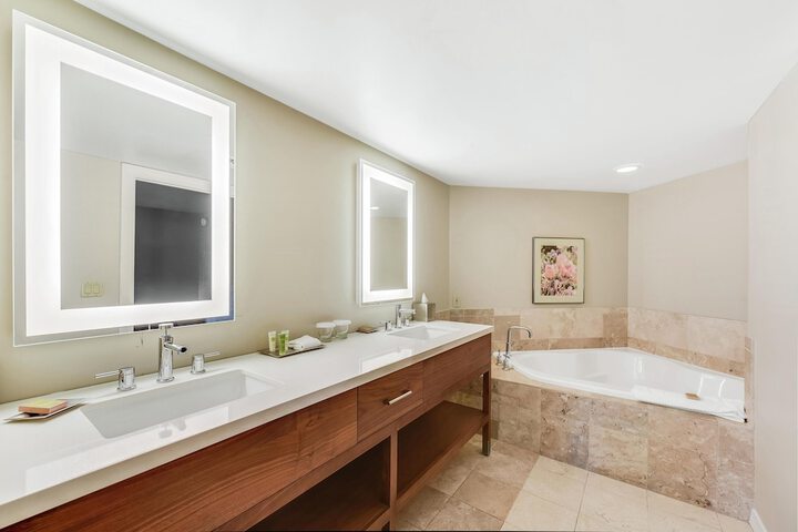 Hilton Phoenix Tapatio Cliffs Resort