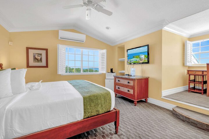 Room 50 of 103